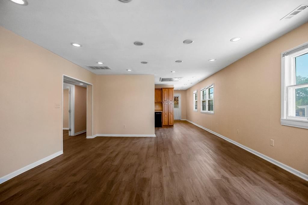 12809 Prospect Avenue — photo 39