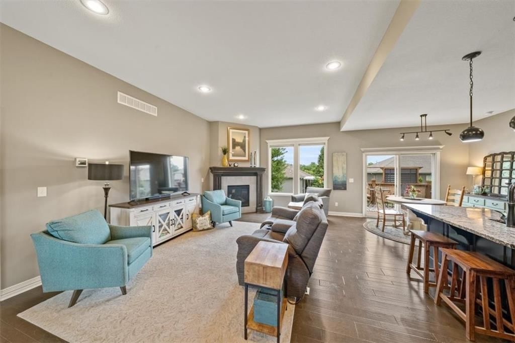 719 Foxtail Court — photo 6