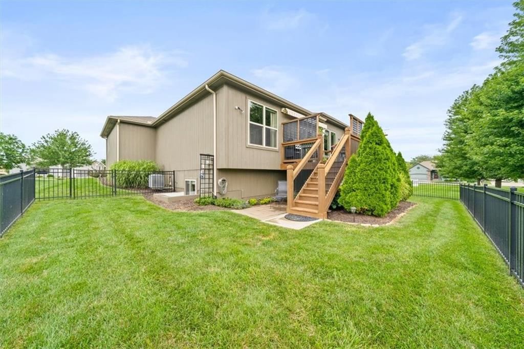 719 Foxtail Court — photo 37