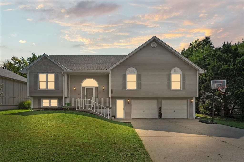 1609 Windsor Lane, Liberty, MO