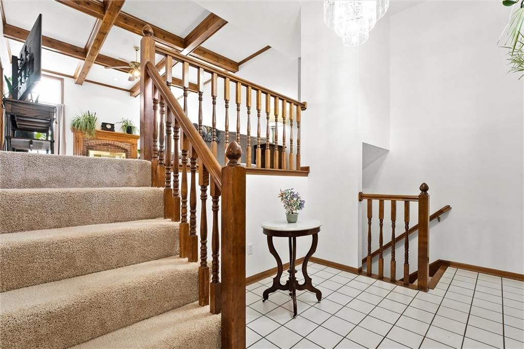1609 Windsor Lane — photo 4