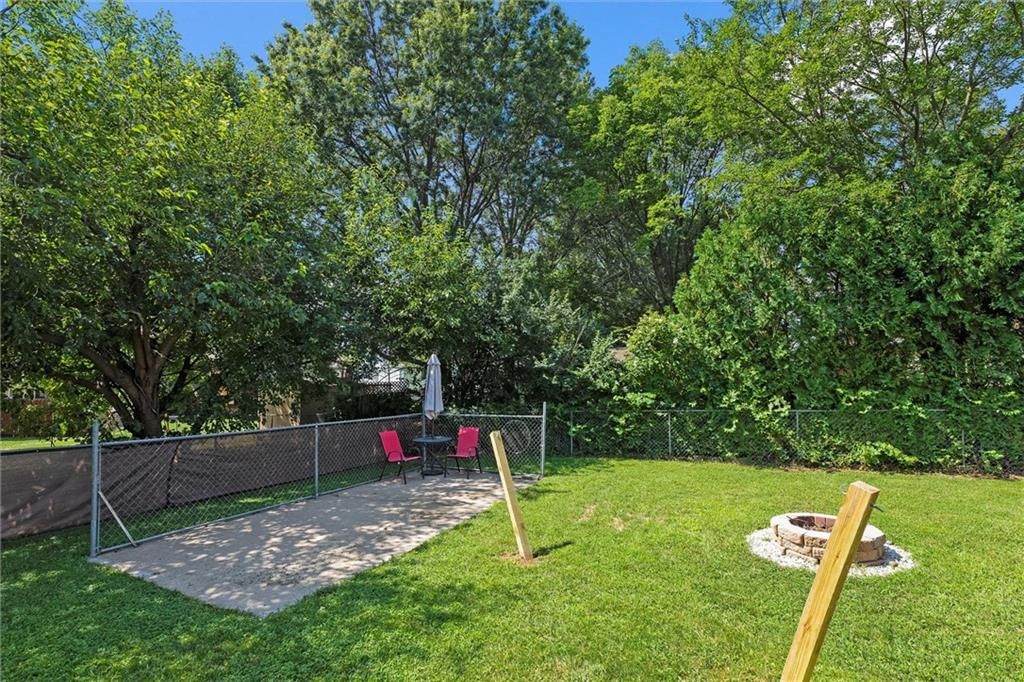 1609 Windsor Lane — photo 30