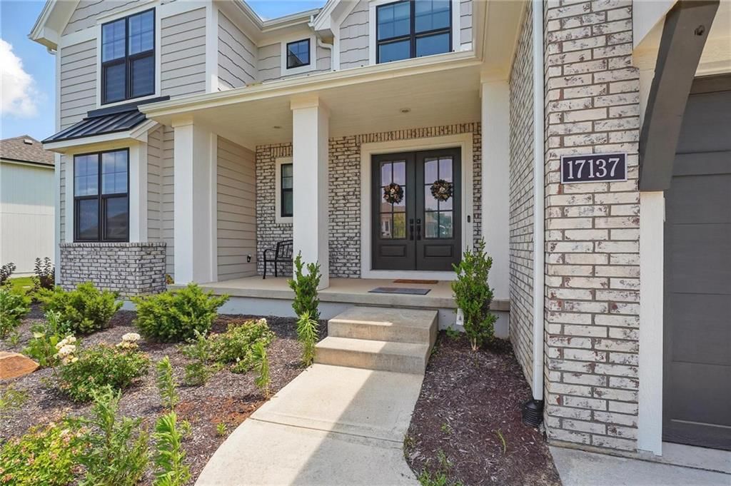 17137 Barton Street — photo 16
