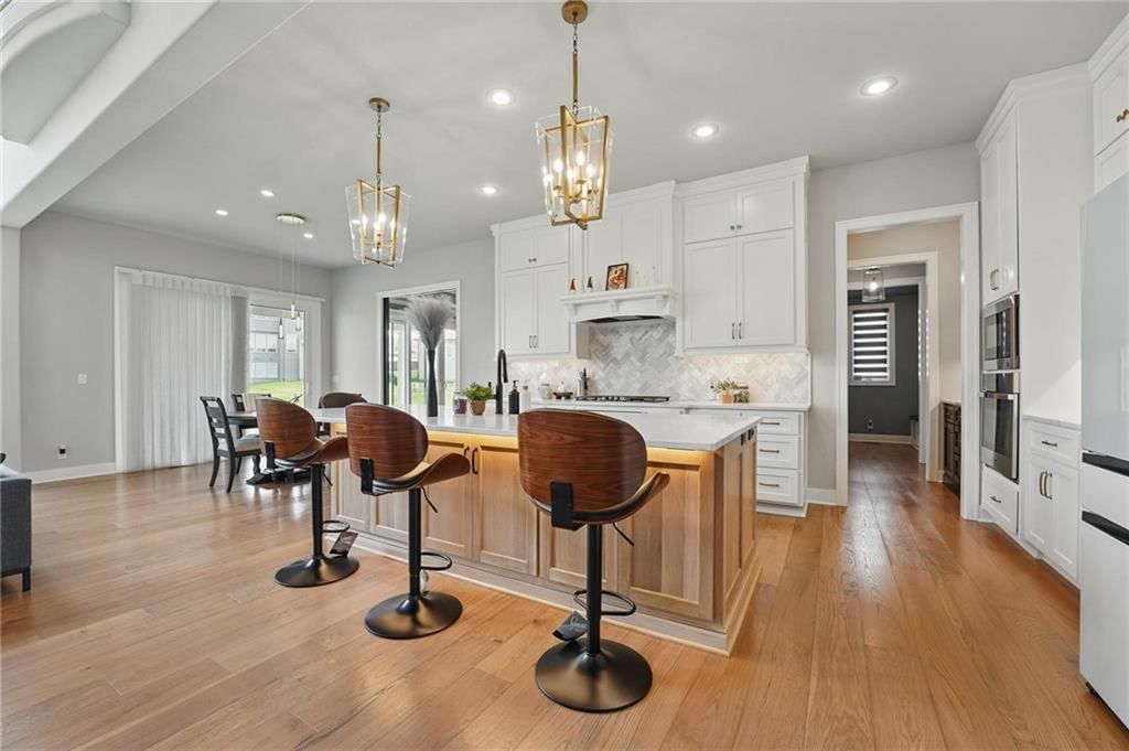 17137 Barton Street — photo 24
