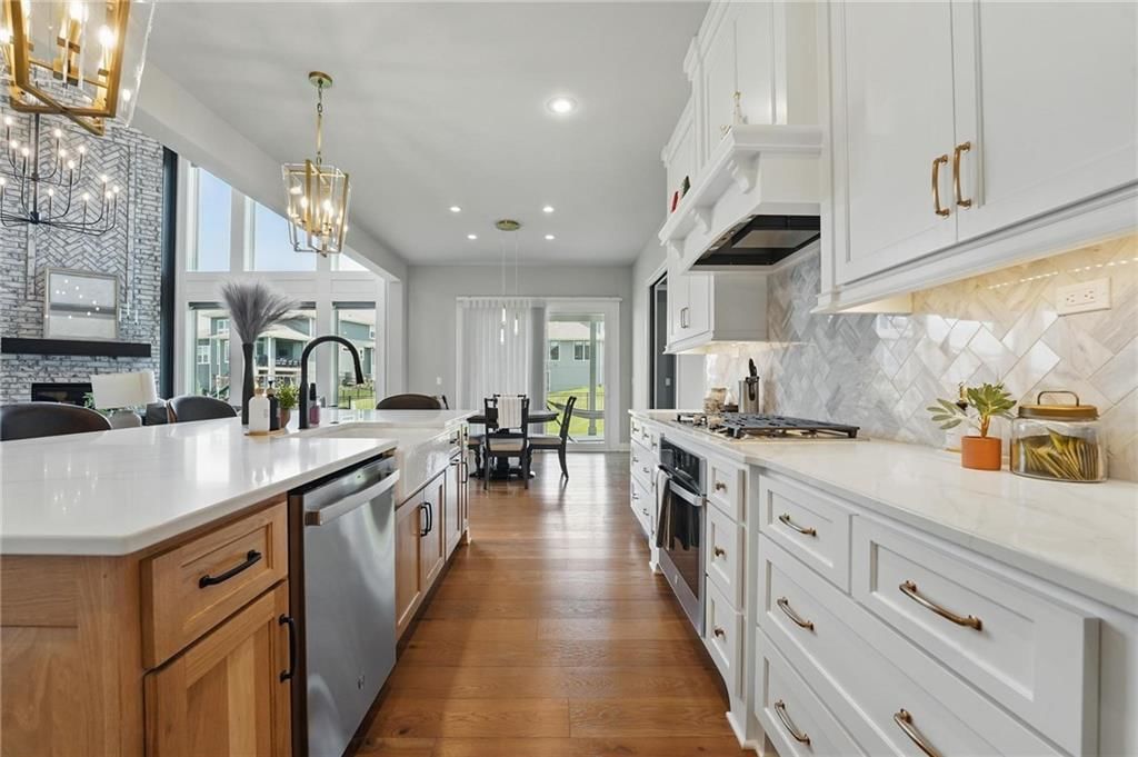 17137 Barton Street — photo 29