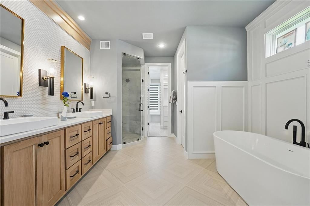 17137 Barton Street — photo 40