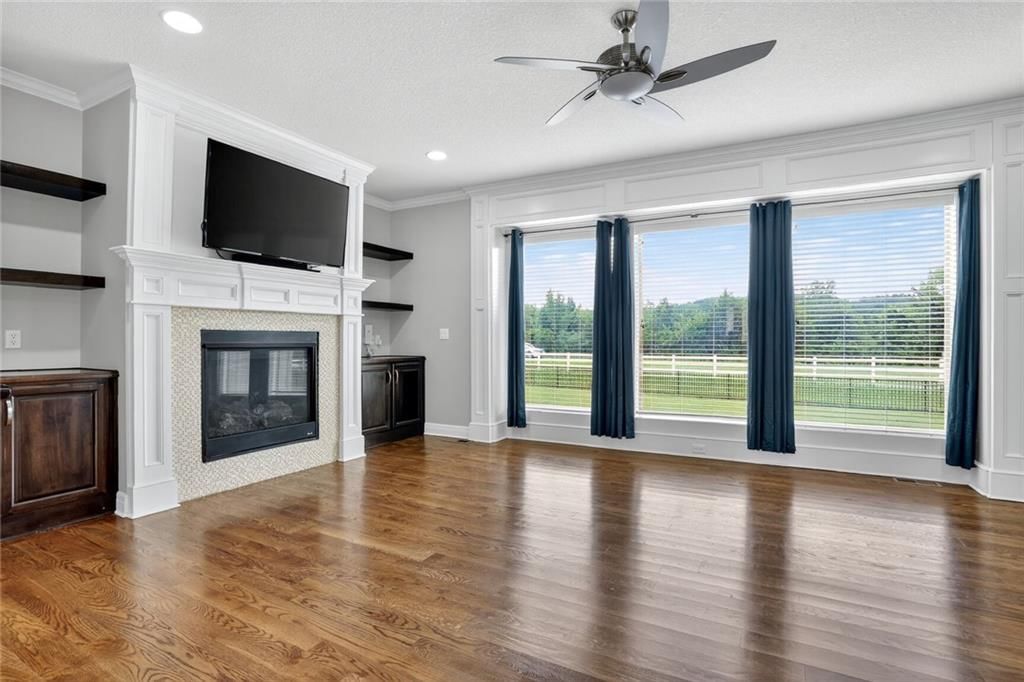 9535 Courtney Avenue — photo 3