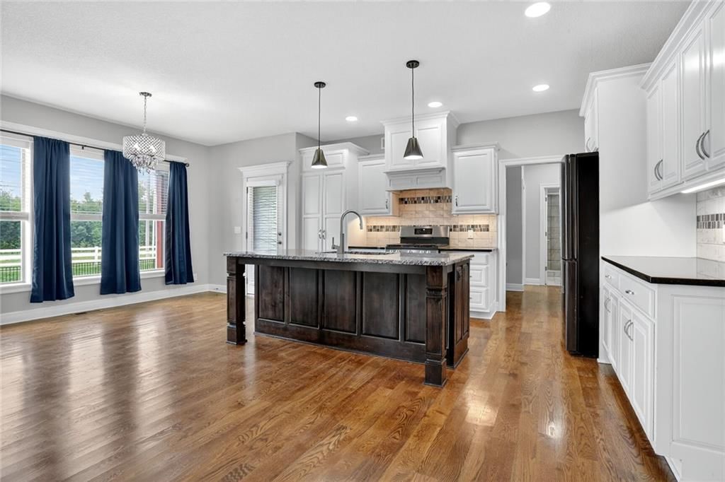 9535 Courtney Avenue — photo 6