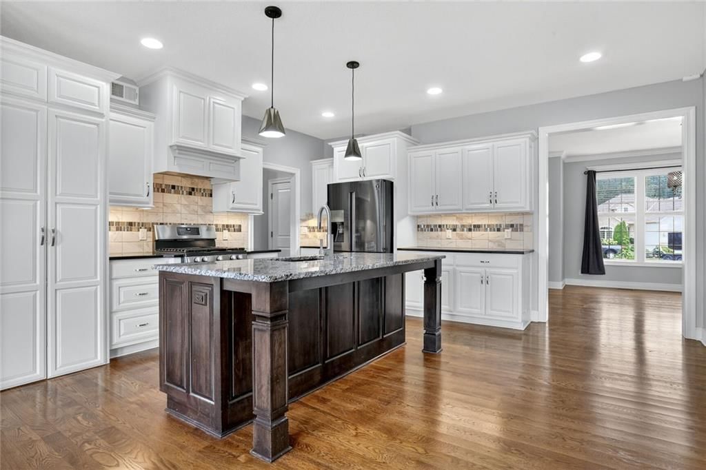 9535 Courtney Avenue — photo 8