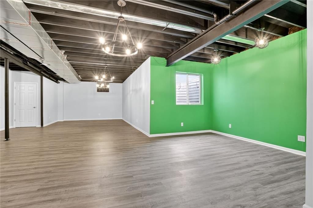 9535 Courtney Avenue — photo 27