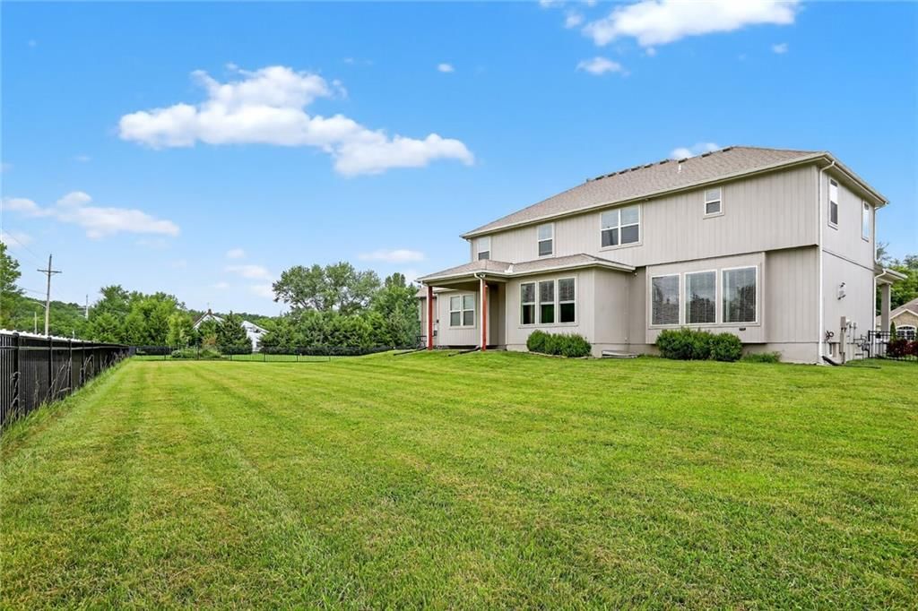9535 Courtney Avenue — photo 29