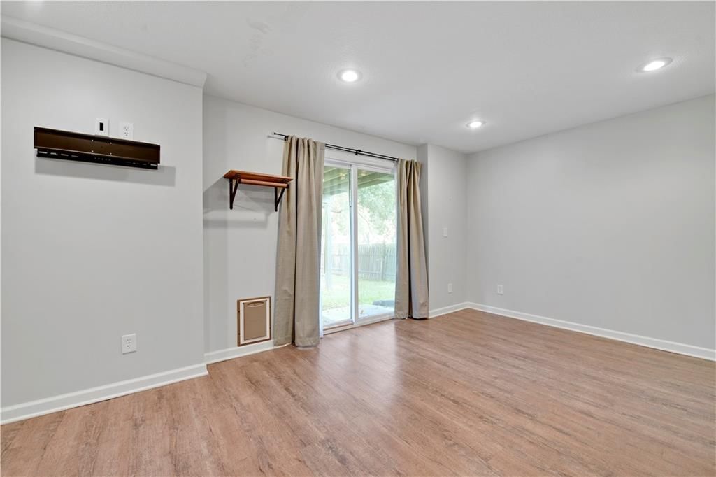 10105 NW 86th Street — photo 26