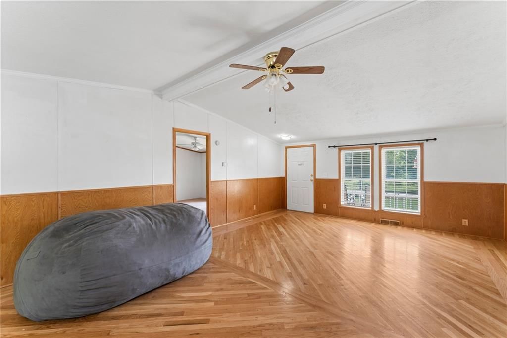 Photo 11 of 51 - 8045 SE 601 Road