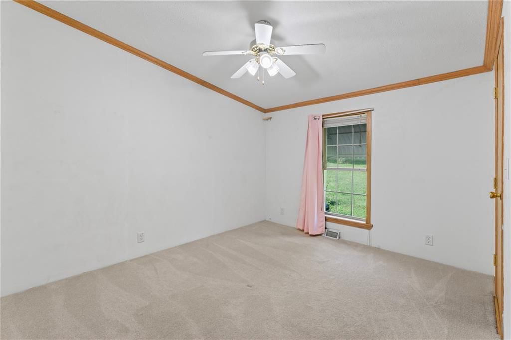 Photo 31 of 51 - 8045 SE 601 Road