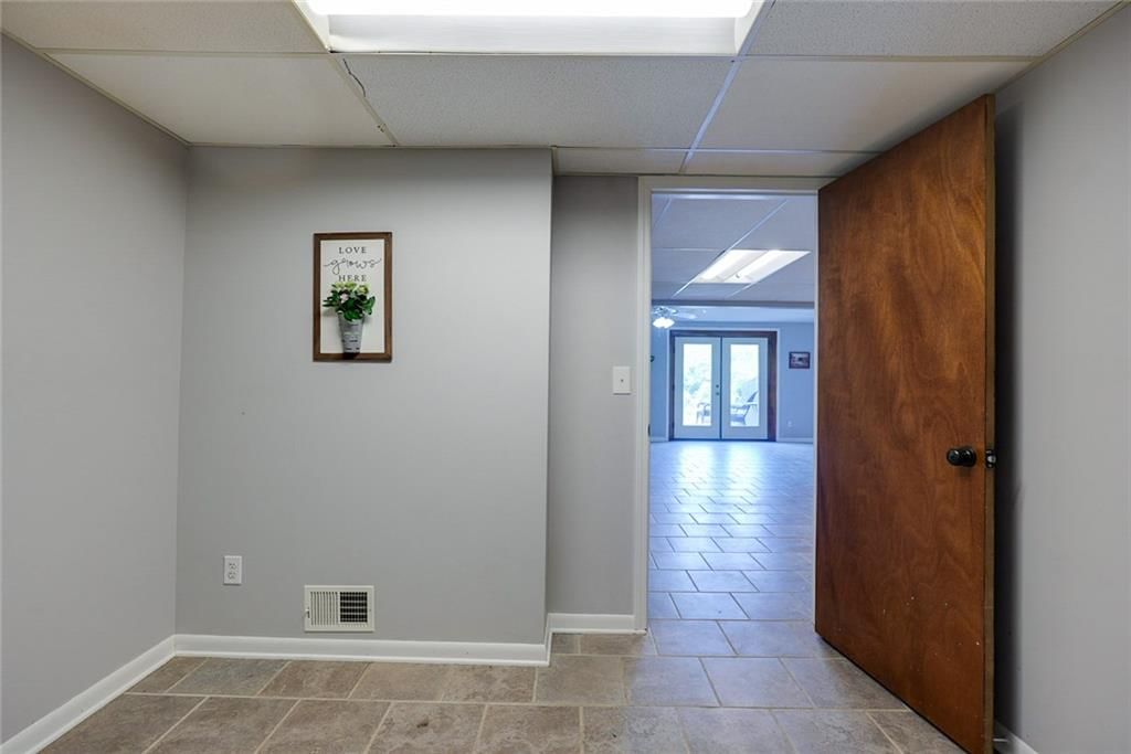 7114 S Oak Hill School Road — photo 30
