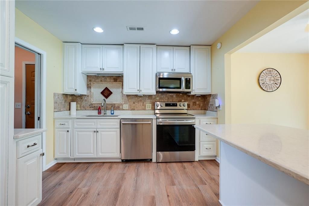7114 S Oak Hill School Road — photo 46