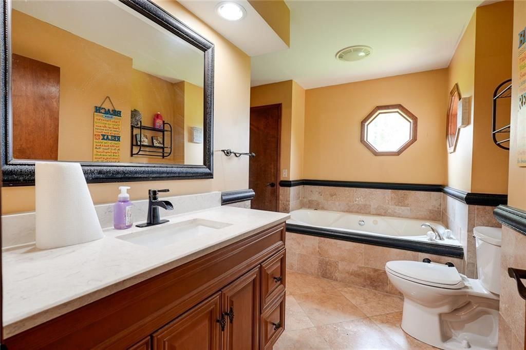 7114 S Oak Hill School Road — photo 57