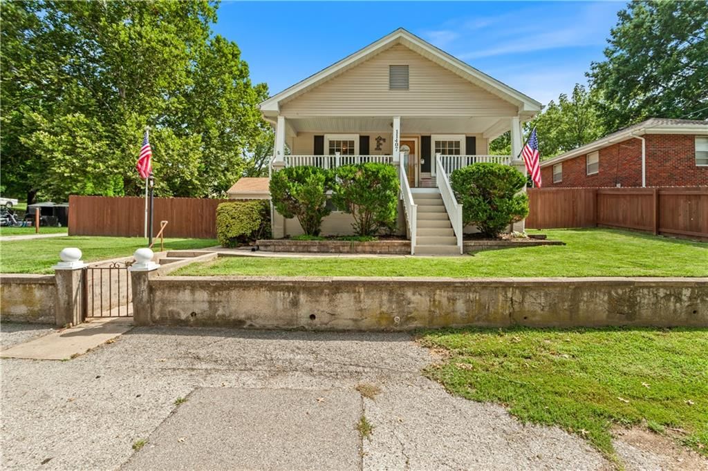 11407 Burton Street, Sugar Creek, MO