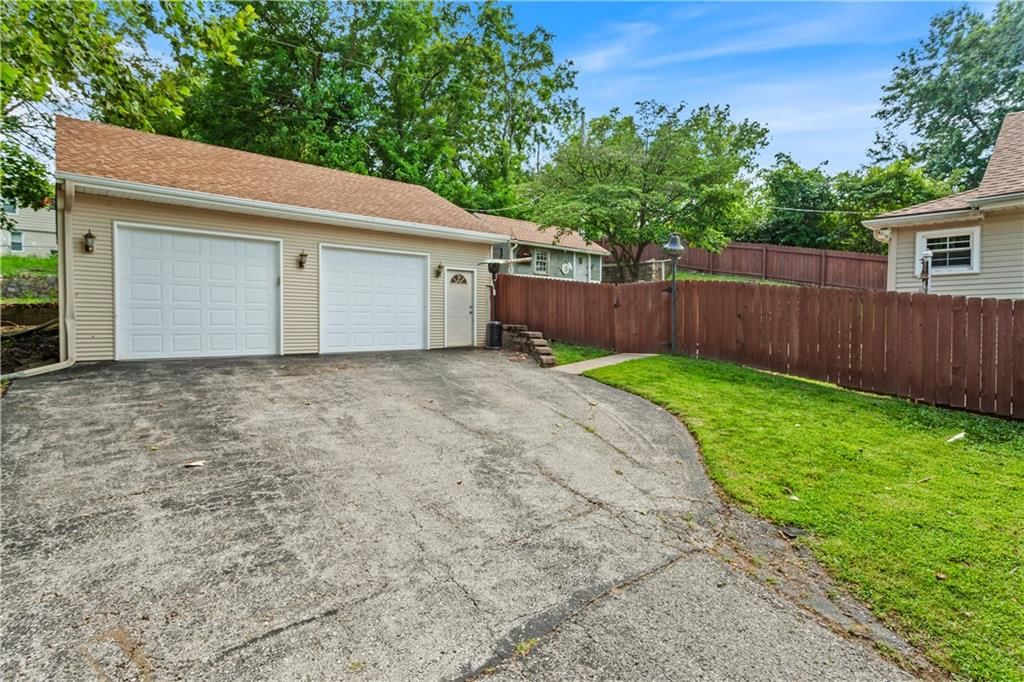 11407 Burton Street — photo 4