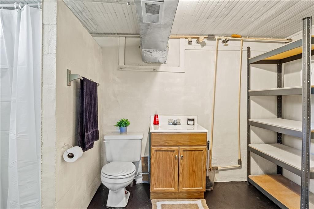 11407 Burton Street — photo 16