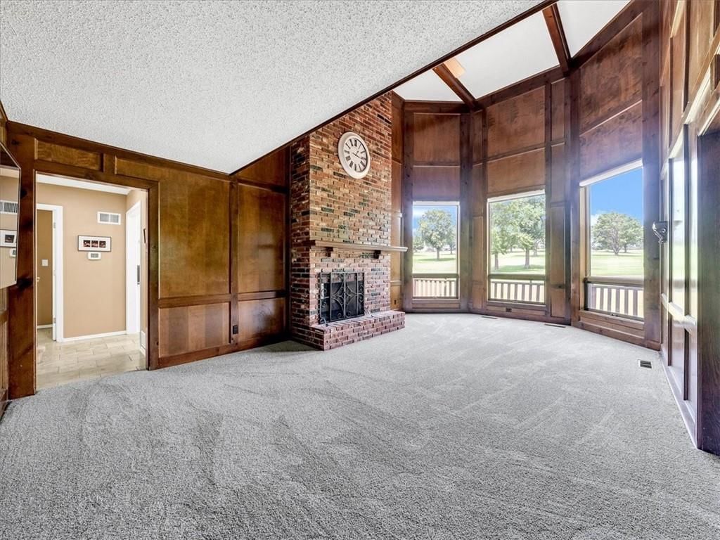 302 Duke Gibson Drive — photo 9