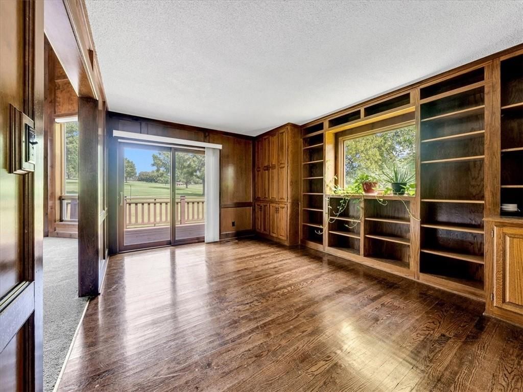 302 Duke Gibson Drive — photo 11
