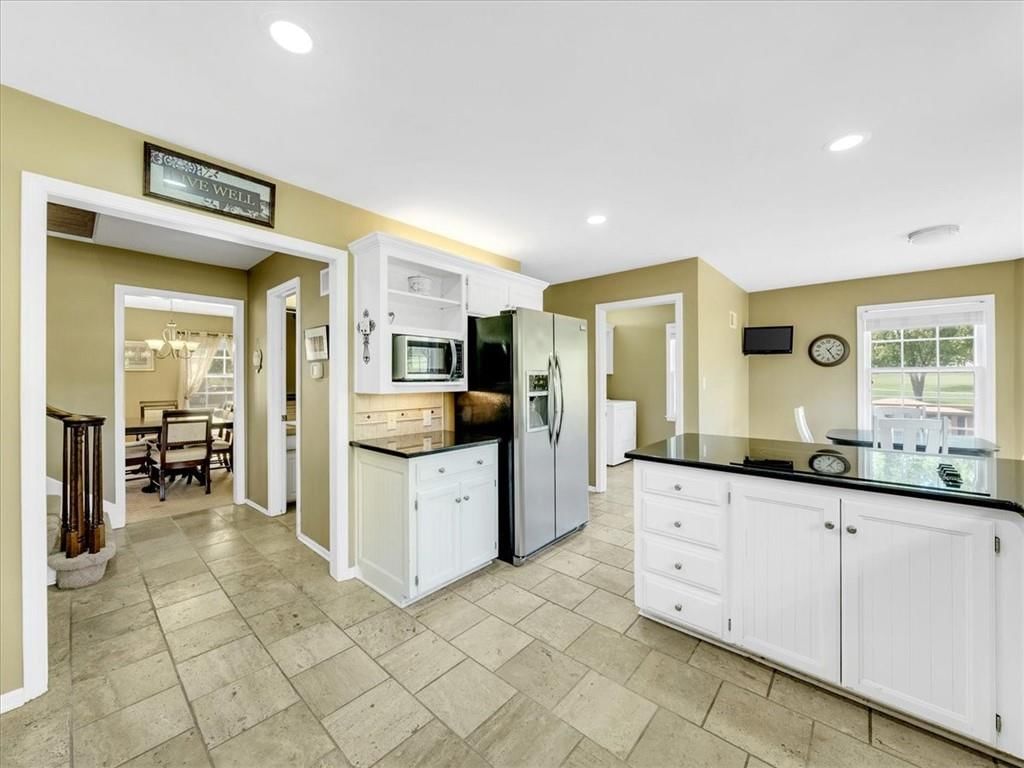 302 Duke Gibson Drive — photo 16