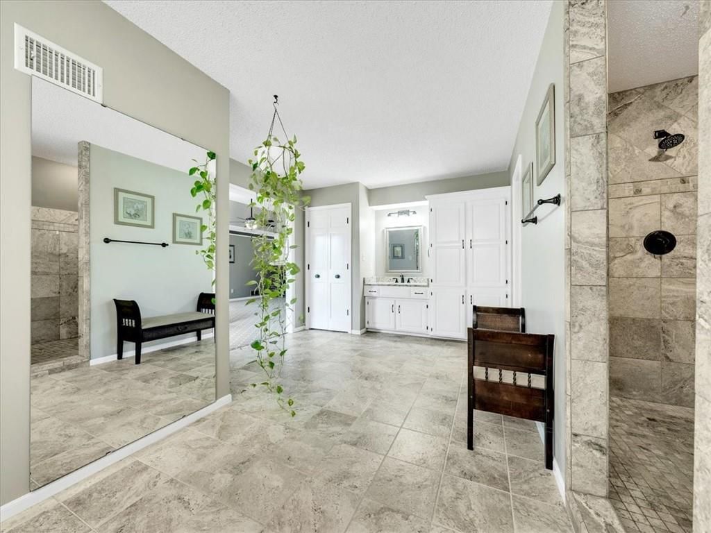 302 Duke Gibson Drive — photo 35