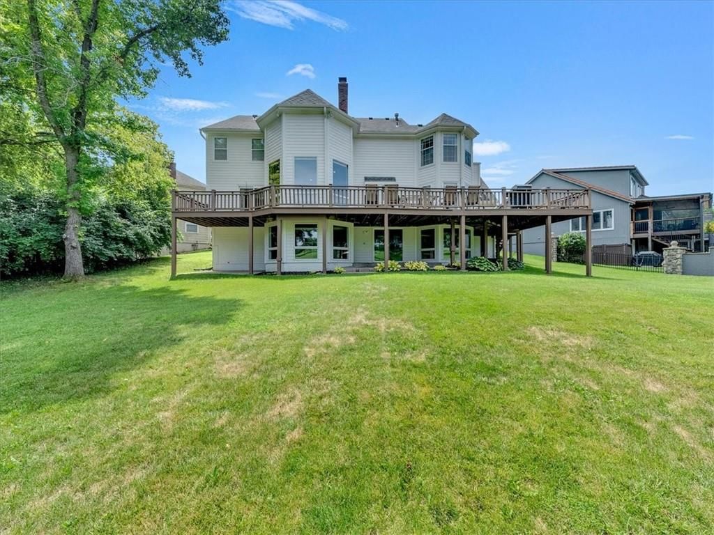 302 Duke Gibson Drive — photo 43