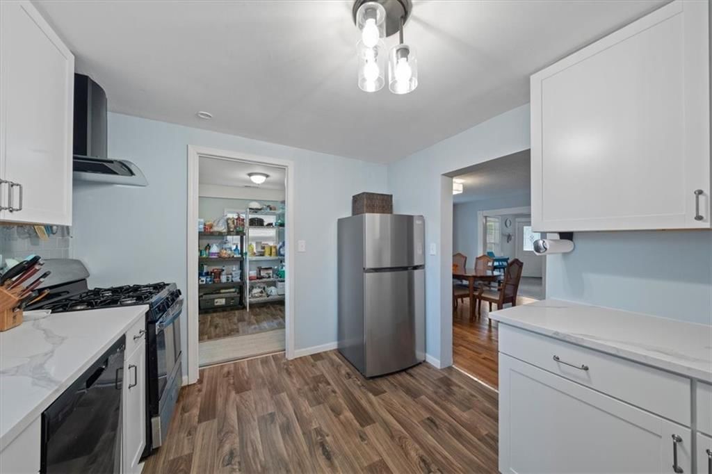 210 E Martin Street — photo 14
