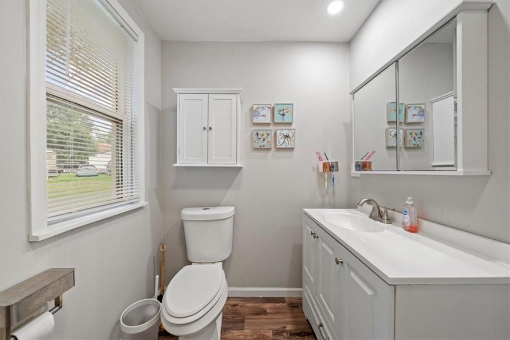 210 E Martin Street — photo 17