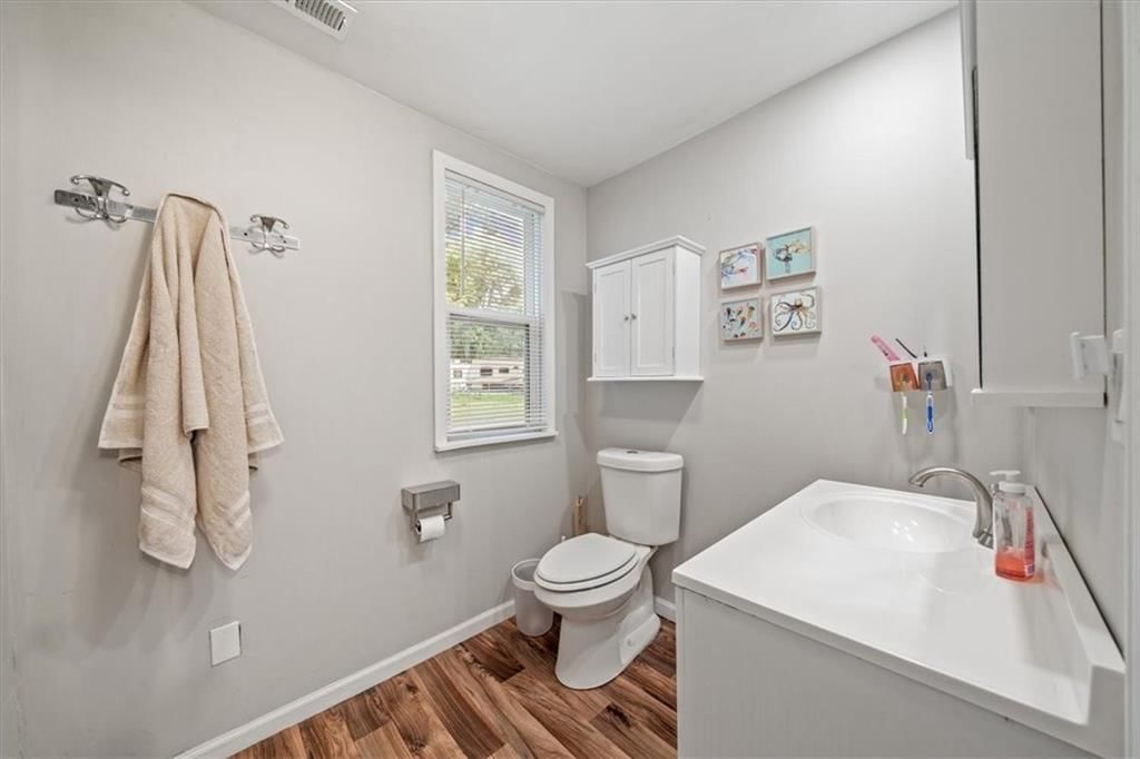210 E Martin Street — photo 19