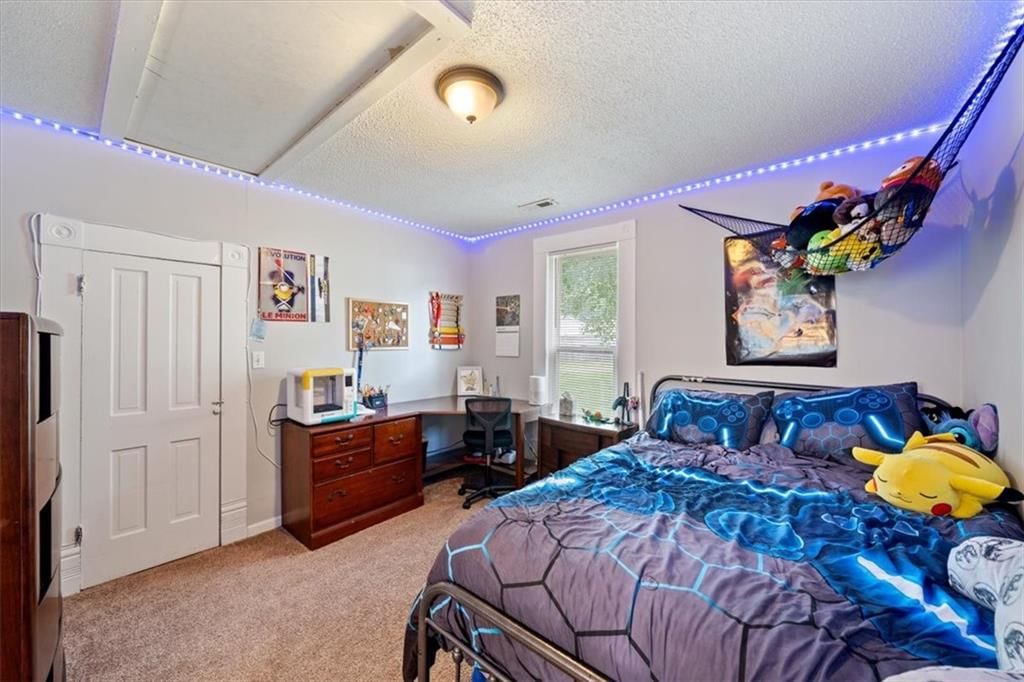 210 E Martin Street — photo 20