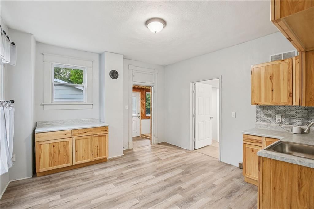 311 N Water Street — photo 8