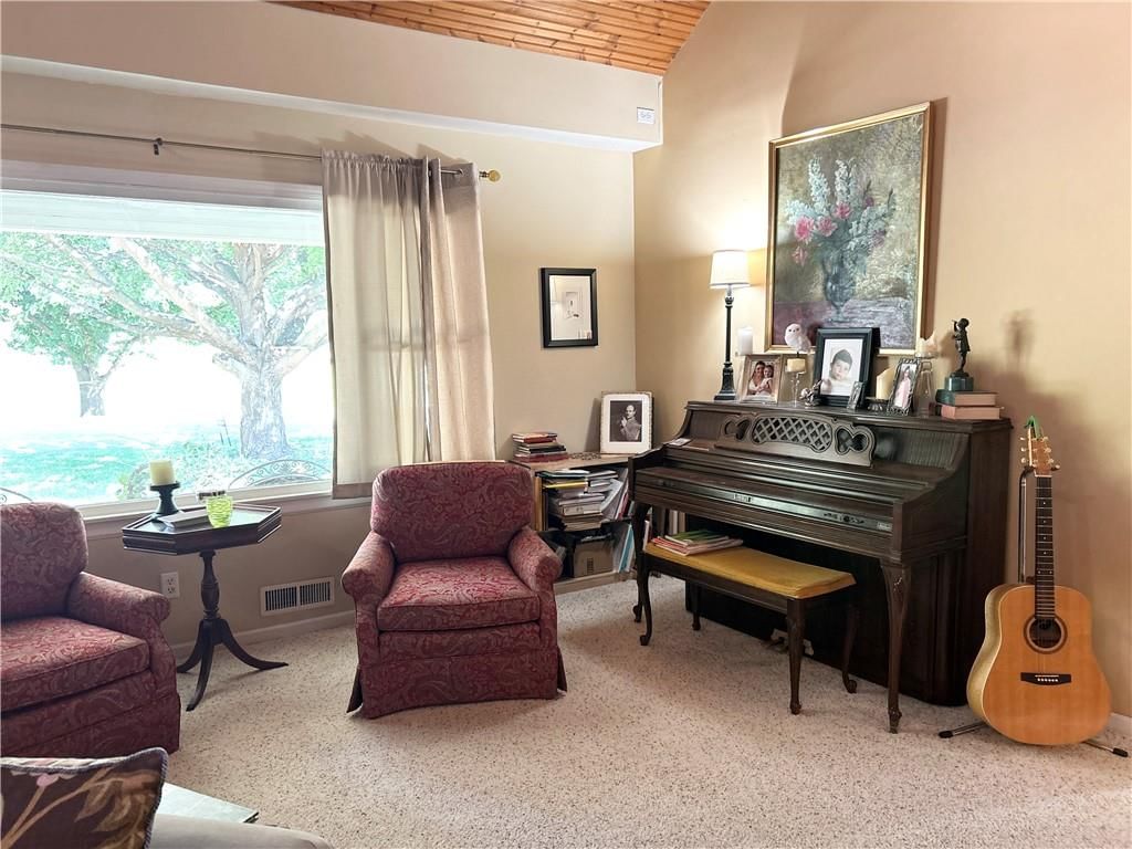 2620 Clay Street — photo 2