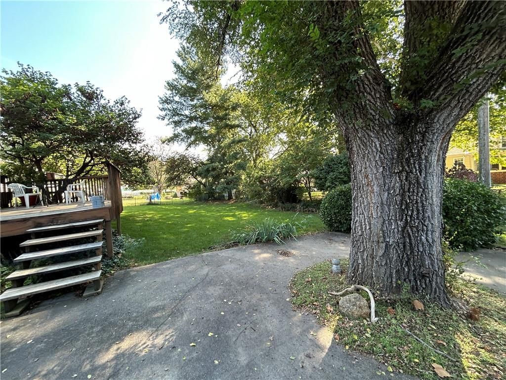 2620 Clay Street — photo 22