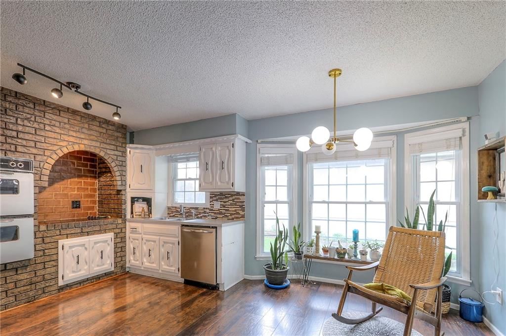 Photo 1 of 32 - 3908 SW 9TH Street