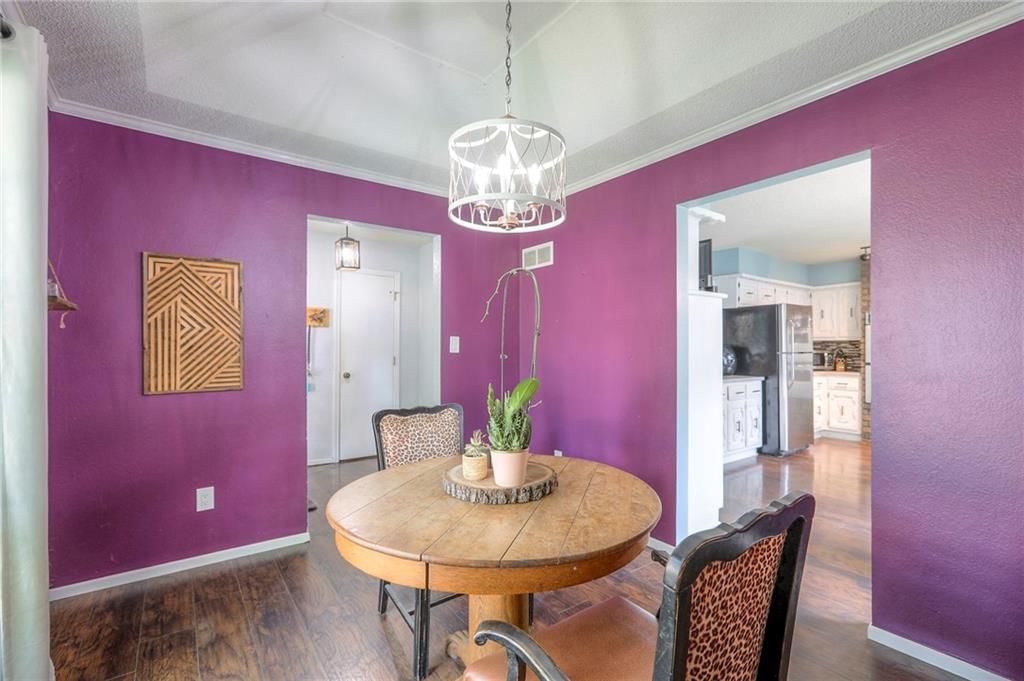 Photo 4 of 32 - 3908 SW 9TH Street