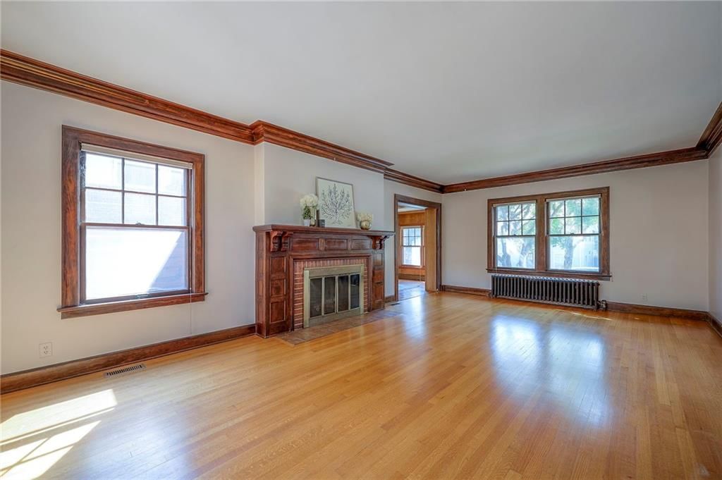 Photo 8 of 49 - 222 W 68th Street