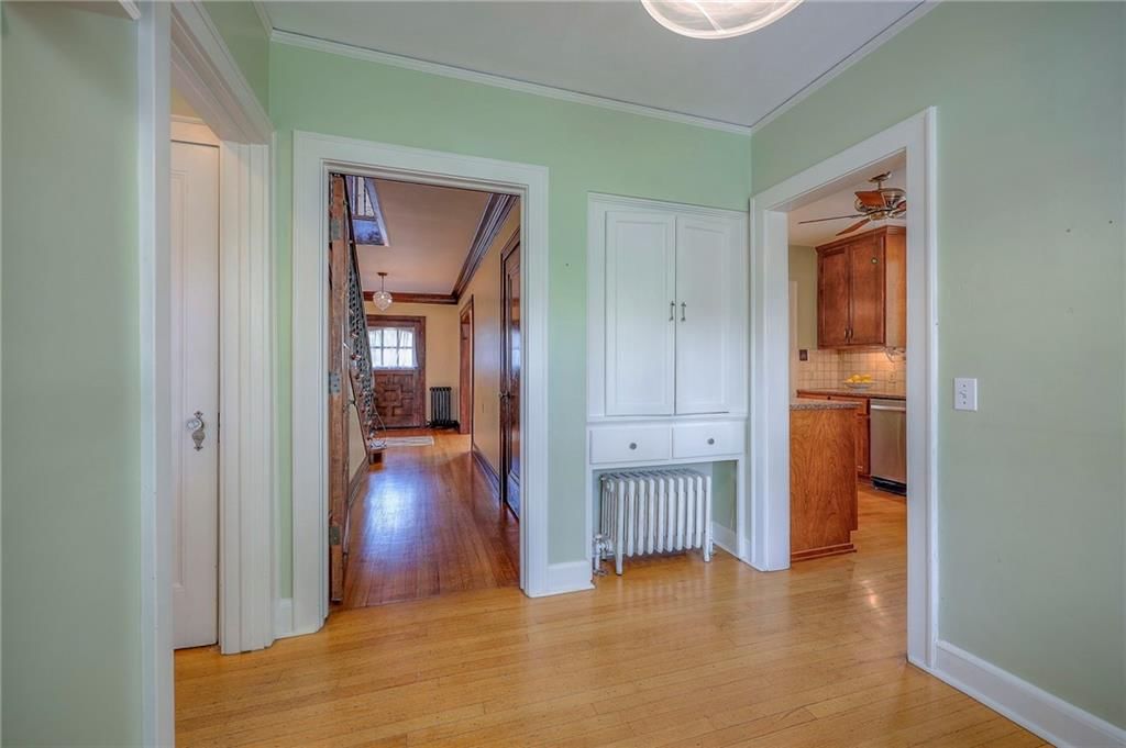 Photo 21 of 49 - 222 W 68th Street