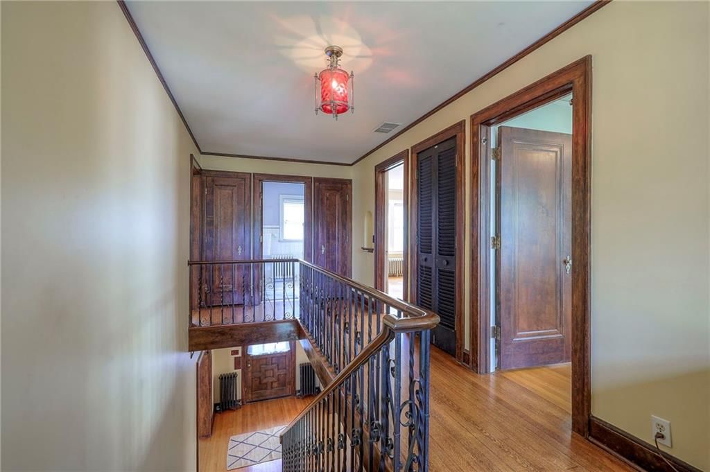 Photo 23 of 49 - 222 W 68th Street