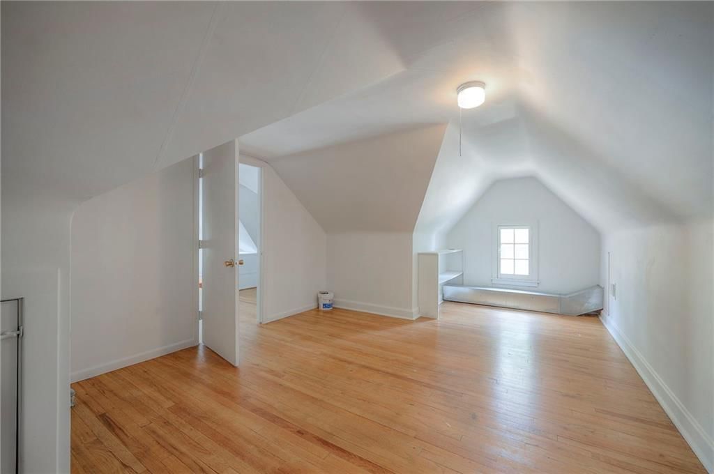 Photo 35 of 49 - 222 W 68th Street