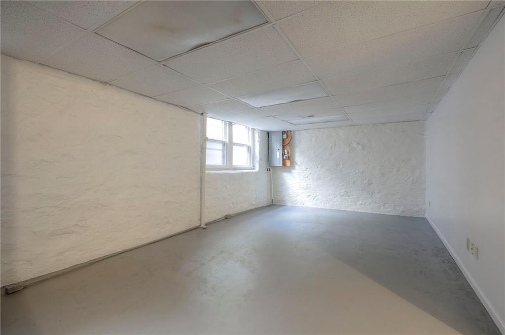 Photo 37 of 49 - 222 W 68th Street