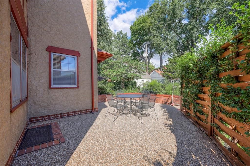 Photo 39 of 49 - 222 W 68th Street