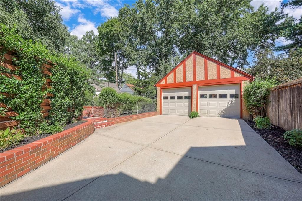 Photo 42 of 49 - 222 W 68th Street