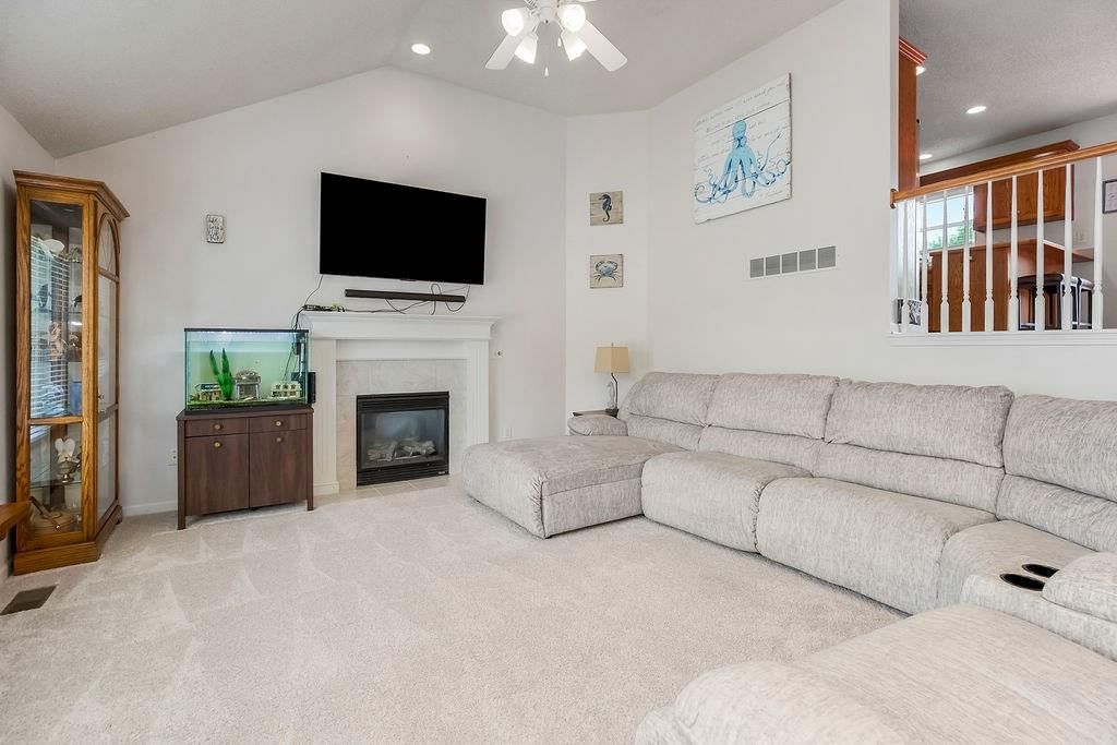 Photo 5 of 35 - 1807 NW 79th Street