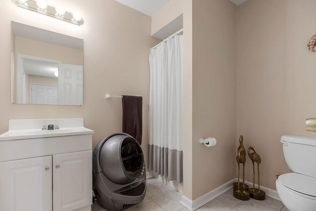 Photo 26 of 35 - 1807 NW 79th Street