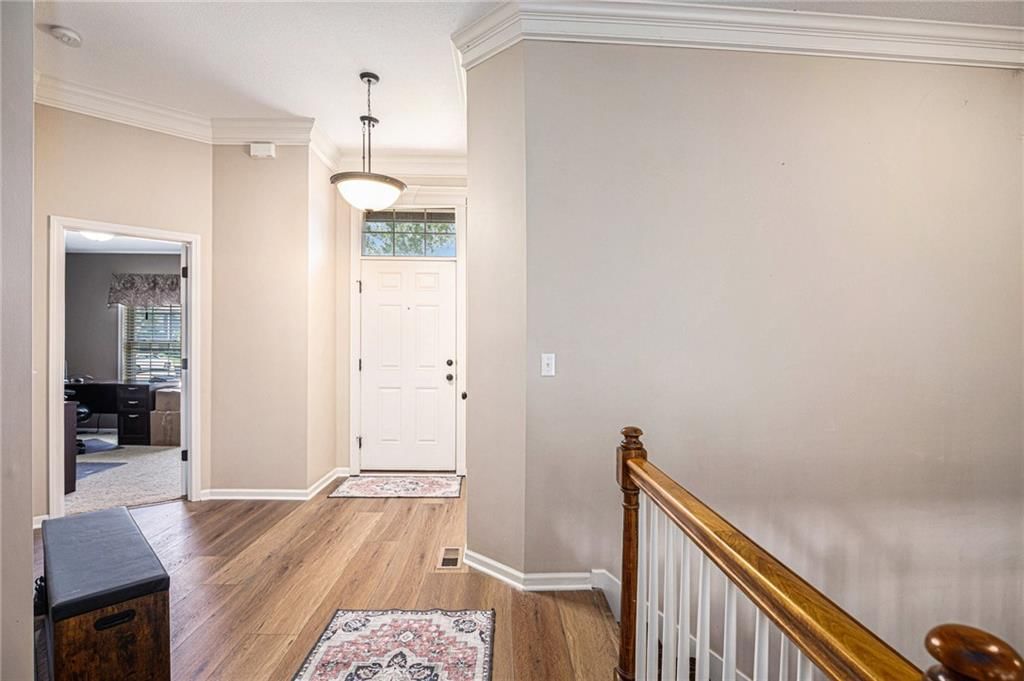 Photo 6 of 34 - 9801 N Donnelly Avenue