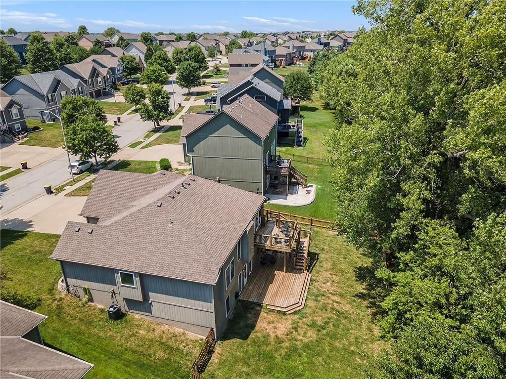 Photo 31 of 34 - 9801 N Donnelly Avenue