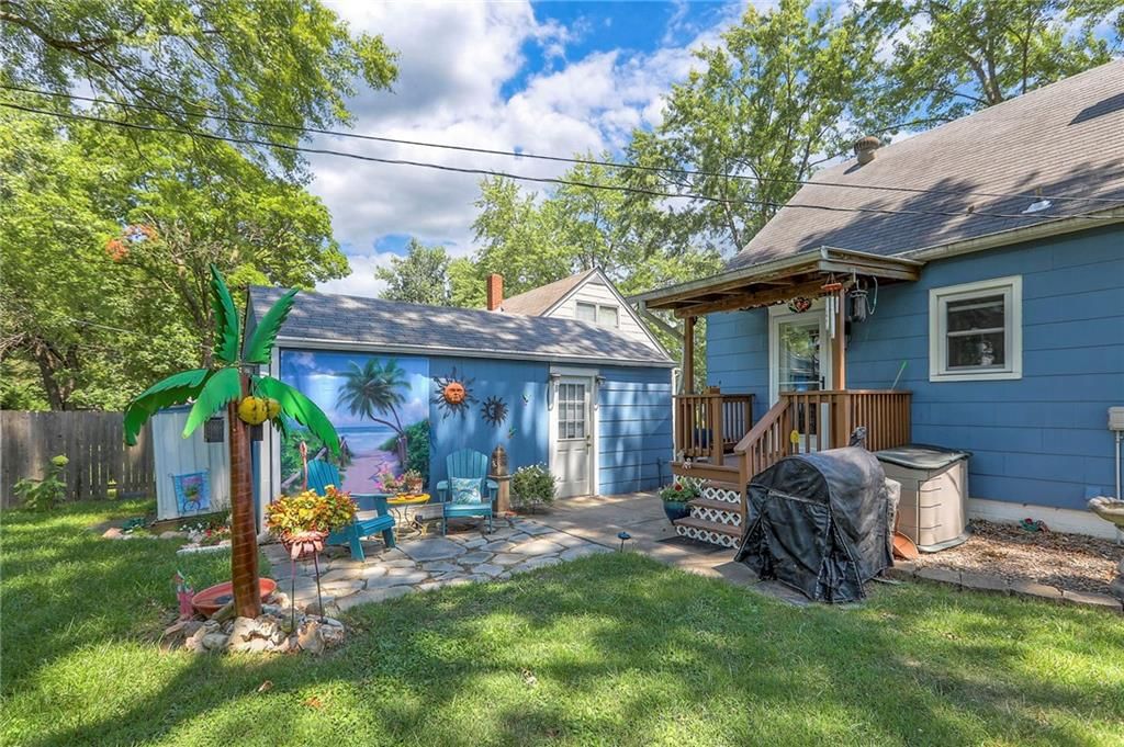 Photo 32 of 39 - 6804 LANE Avenue